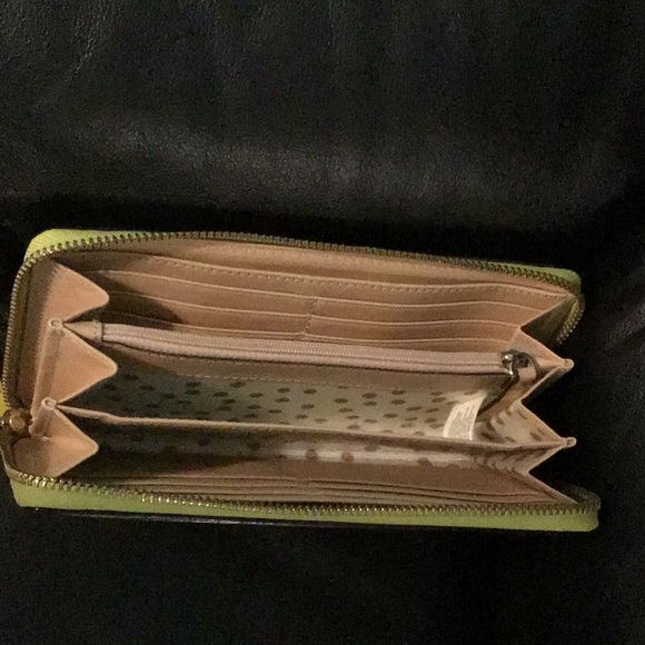 Kate Spade Wallet - Picture 5 of 8